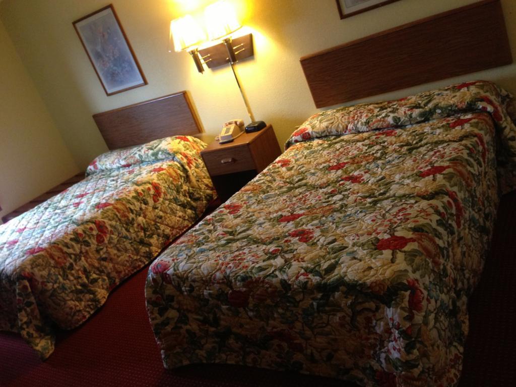 Executive Inn Pine Bluff Zimmer foto